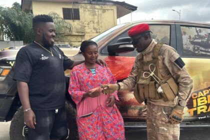 Lil Win Supports Yam Seller Who Lost GH₵2,000 at Adum Market