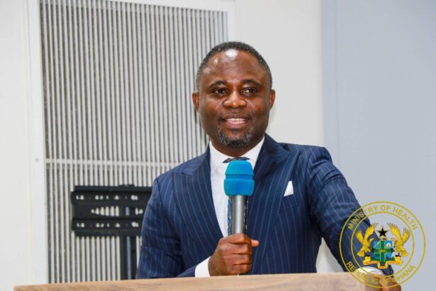 Health Minister Urges District Leaders to Incentivize Doctors with Housing and Vehicles